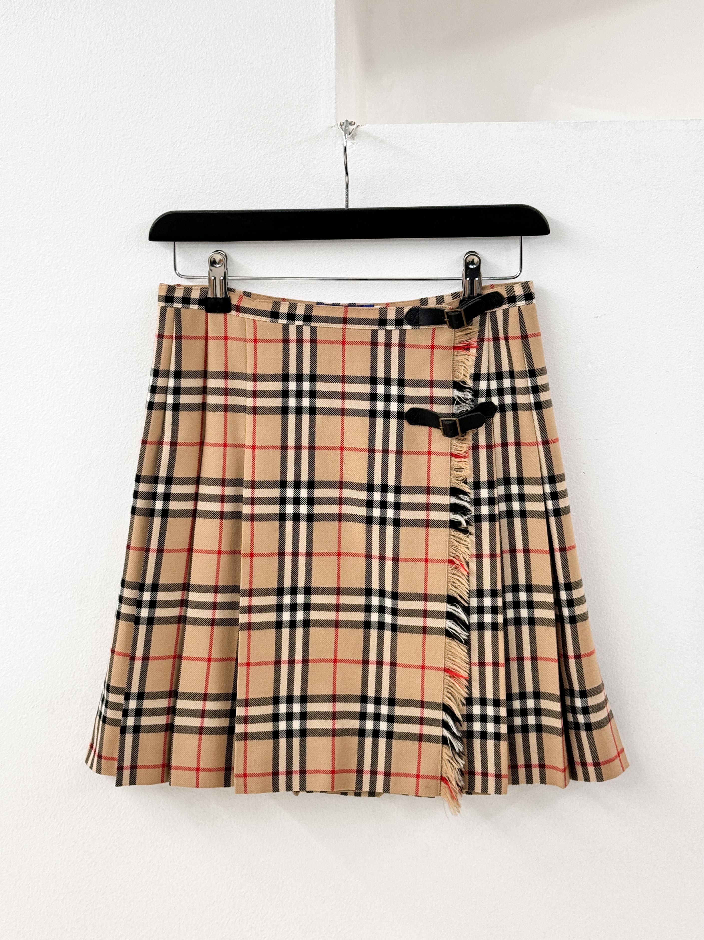 Burberry wrap skirt 26inch