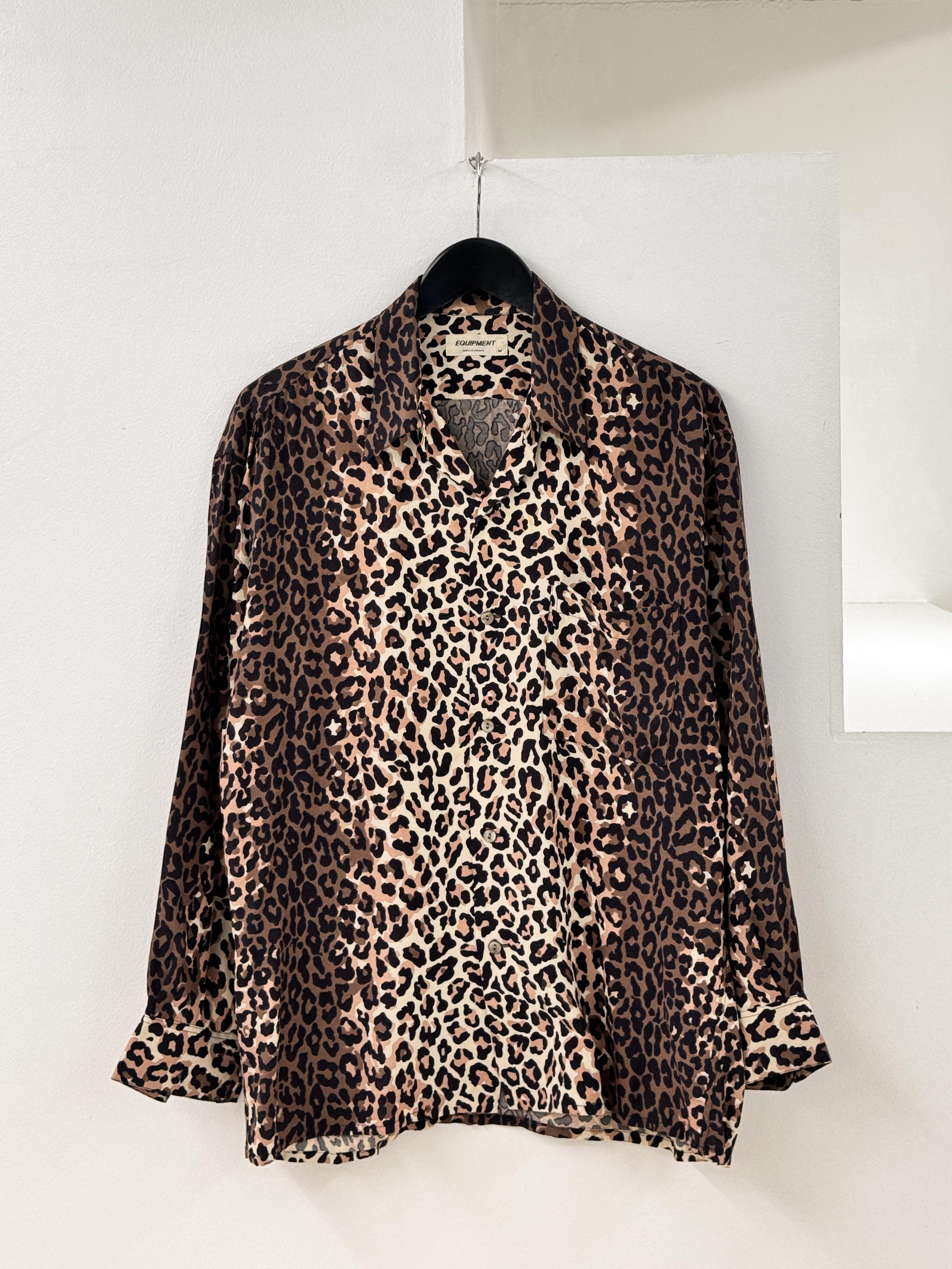 Equipment leopard shirt, France made